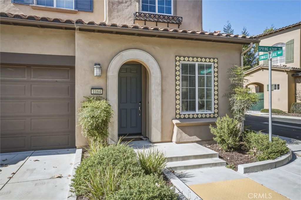 1164 Spring Azure Property Photo 2