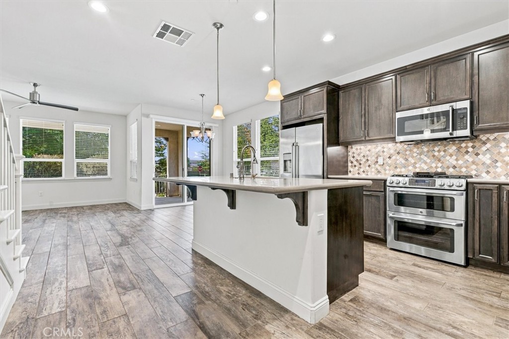 1164 Spring Azure Property Photo 3