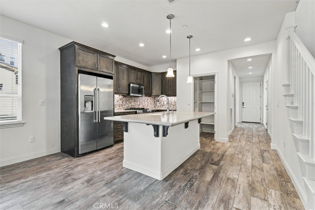 1164 Spring Azure Property Photo 4