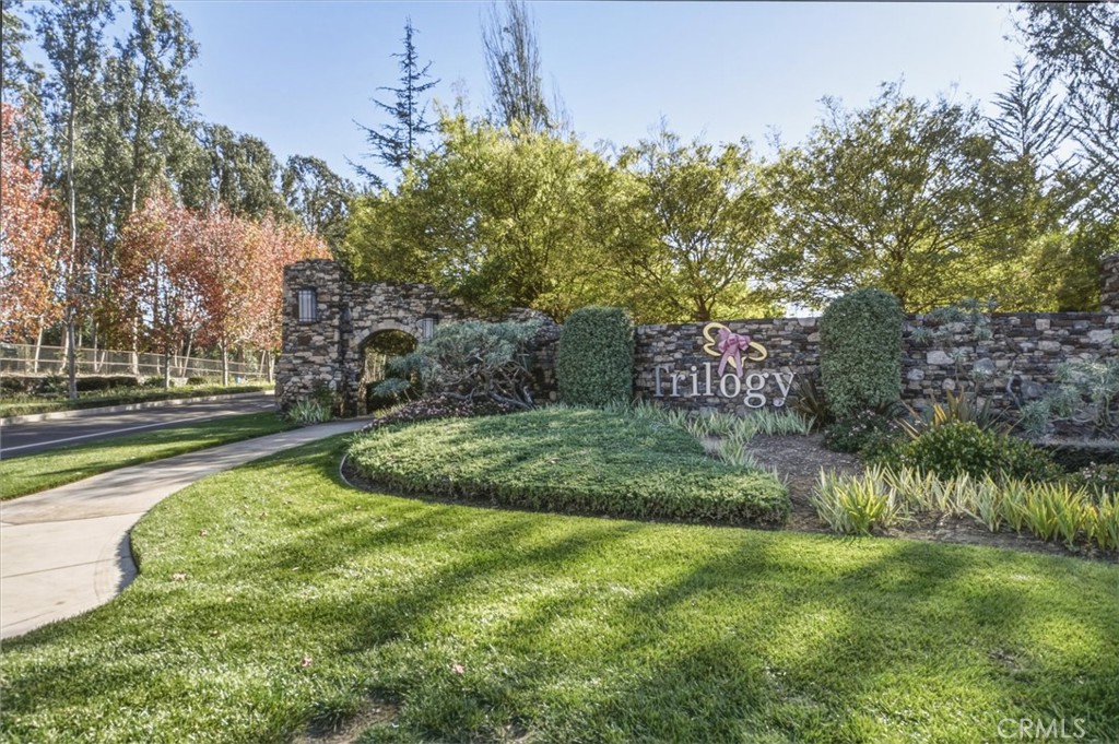 1164 Spring Azure Property Photo 56