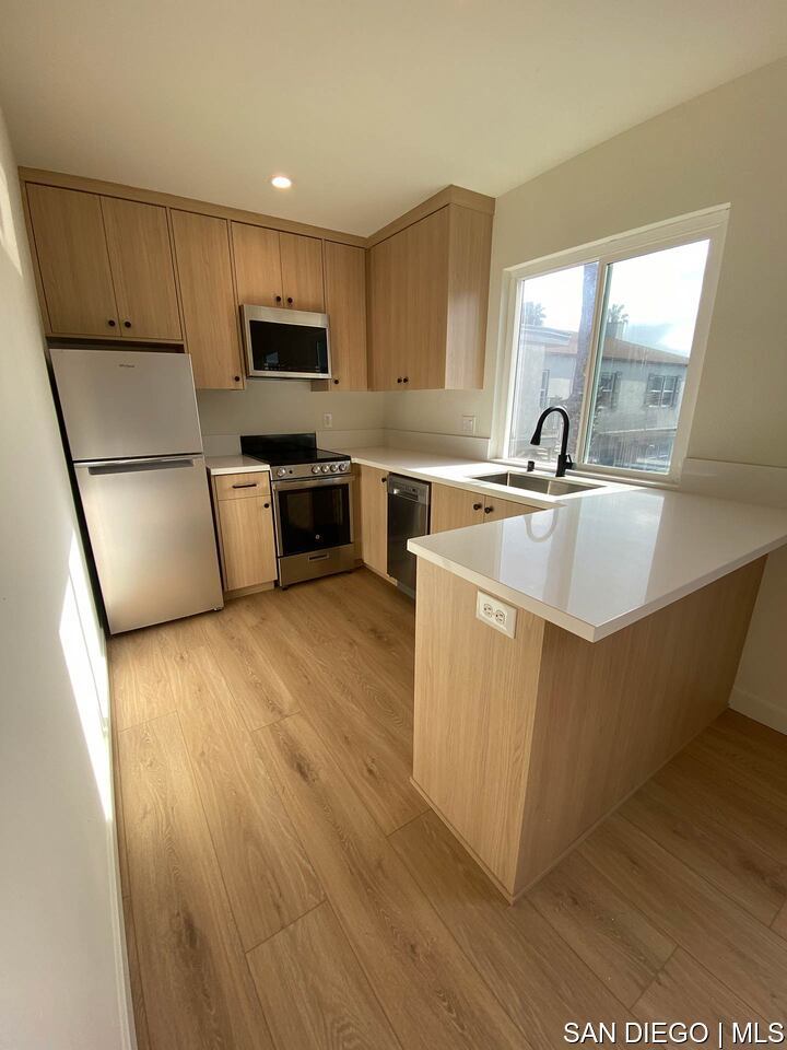 4455 Illinois St D Property Photo 5