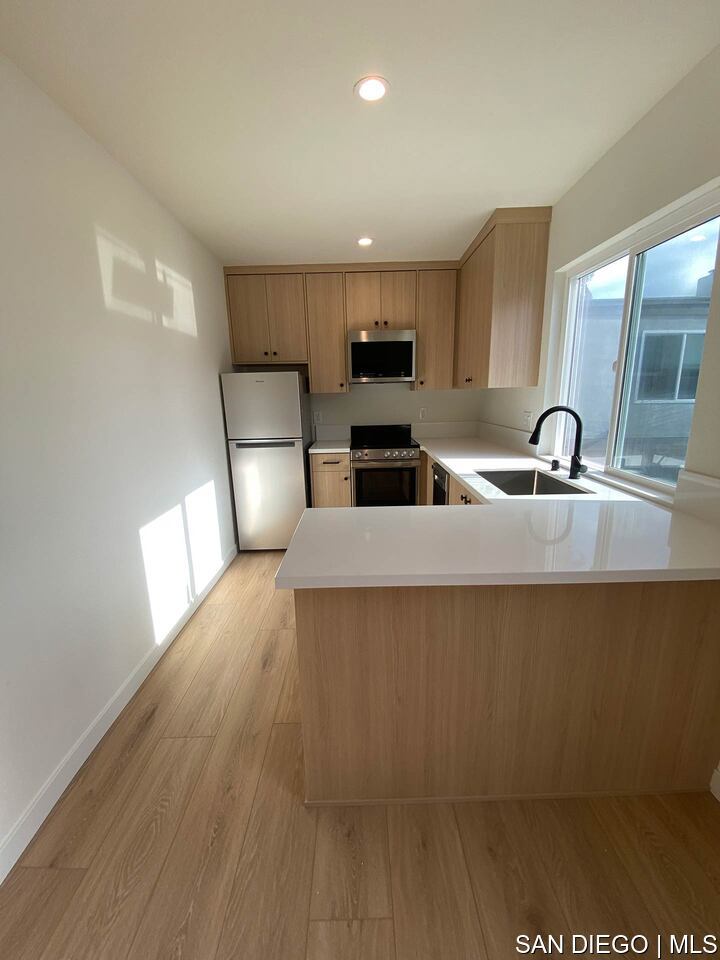 4455 Illinois St D Property Photo 6