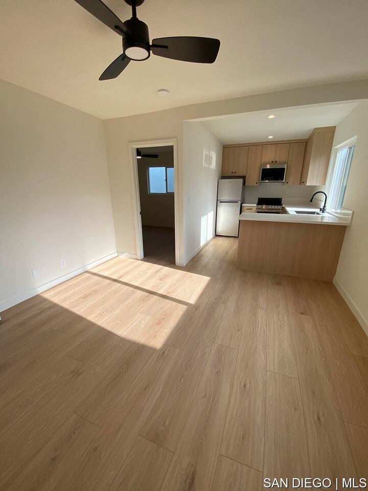 4455 Illinois St D Property Photo 7