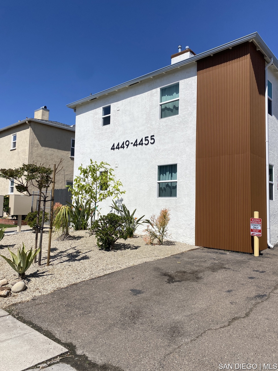 4455 Illinois St D Property Photo 11