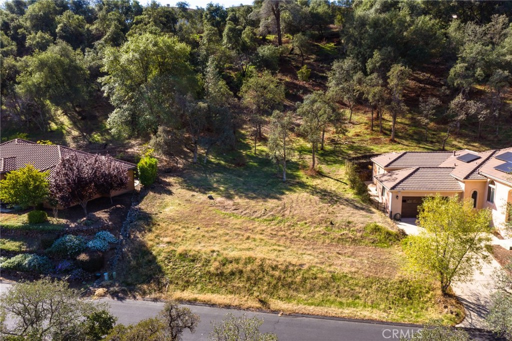 3467 Shallow Springs Property Photo 3