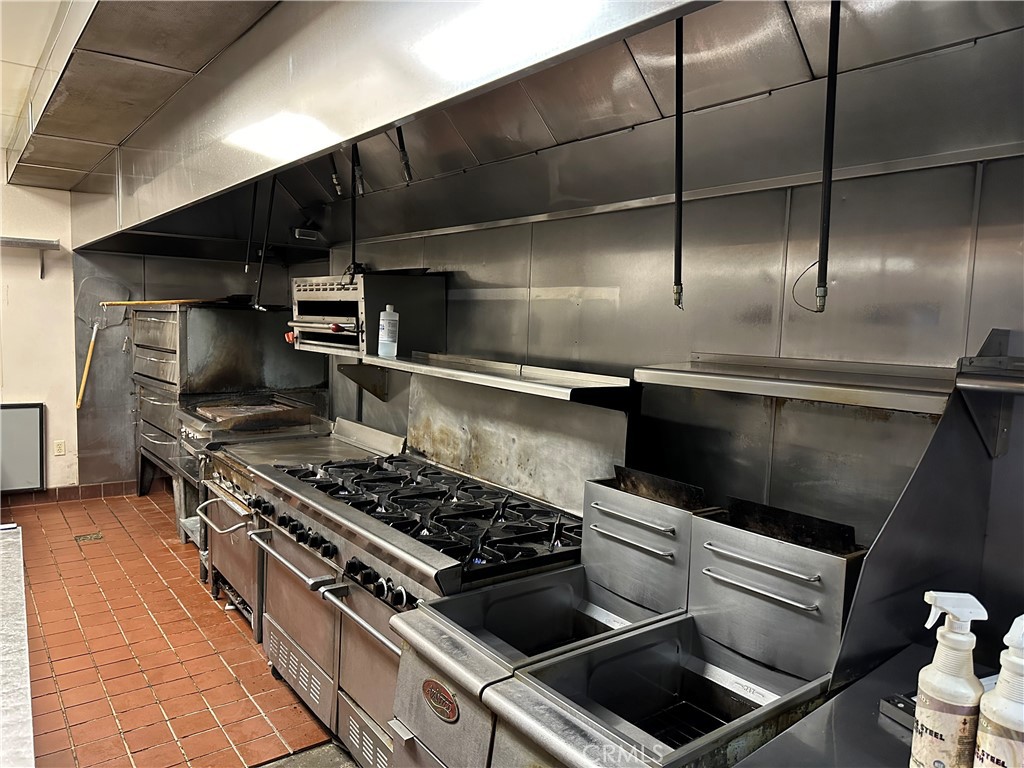 2760 Esplanade 100 Property Photo 5