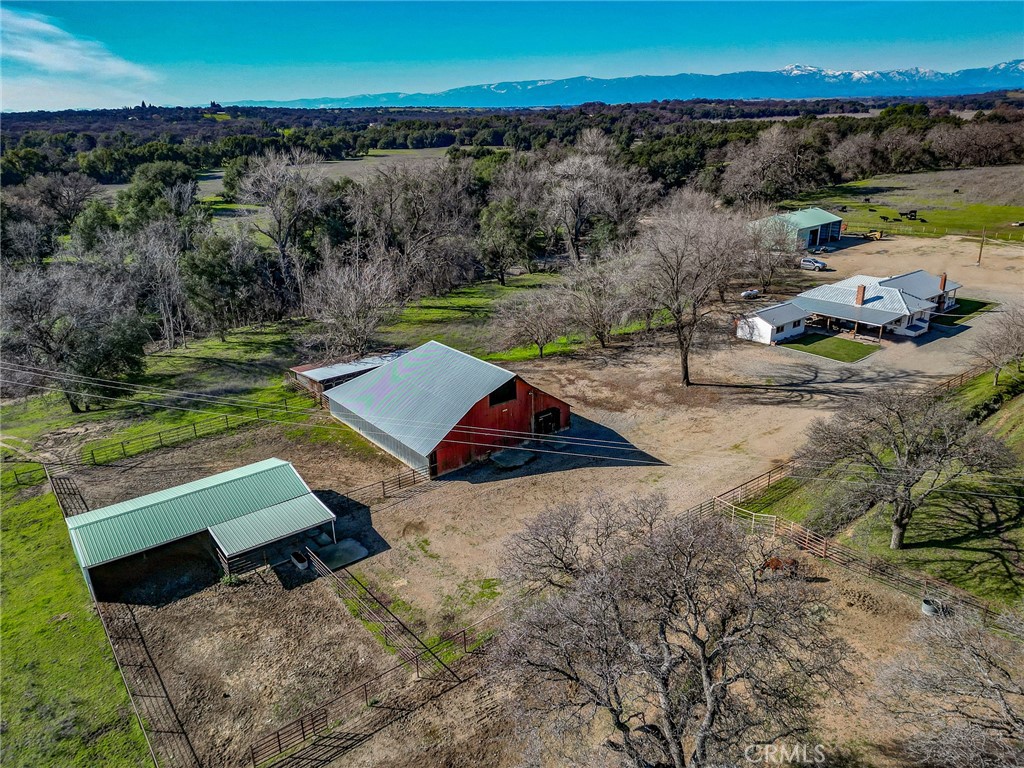 19169 Reeds Creek Road Property Photo 1