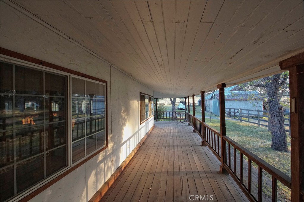 15385 Weston Road Property Photo 5