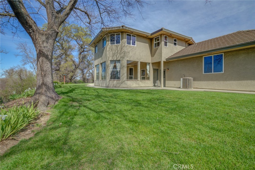 6725 State Highway 99e Property Photo 6