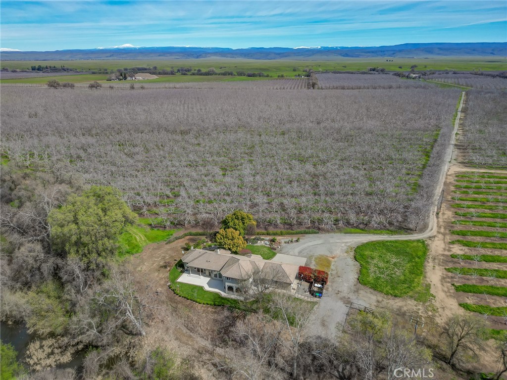 6725 State Highway 99e Property Photo 35