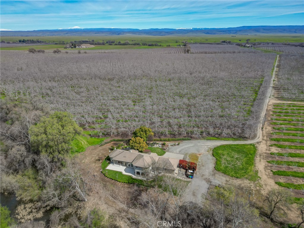 6725 State Highway 99e Property Photo 35