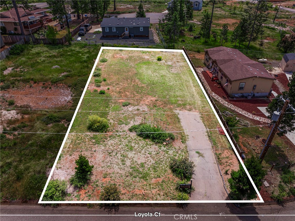 6484 Loyola Court Property Photo 2