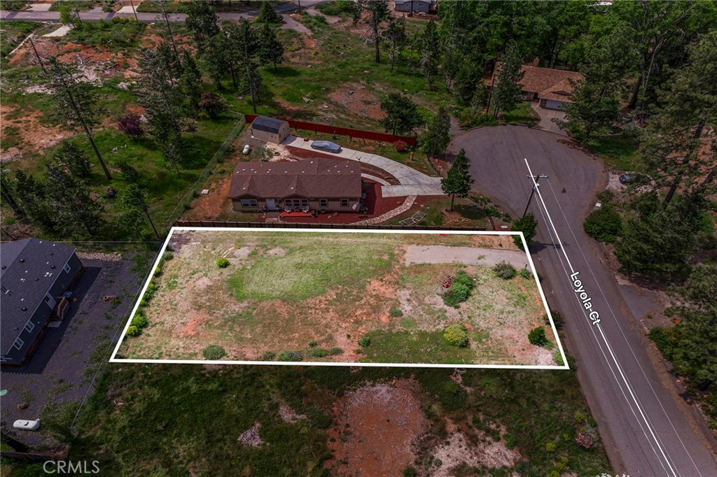 6484 Loyola Court Property Photo 5