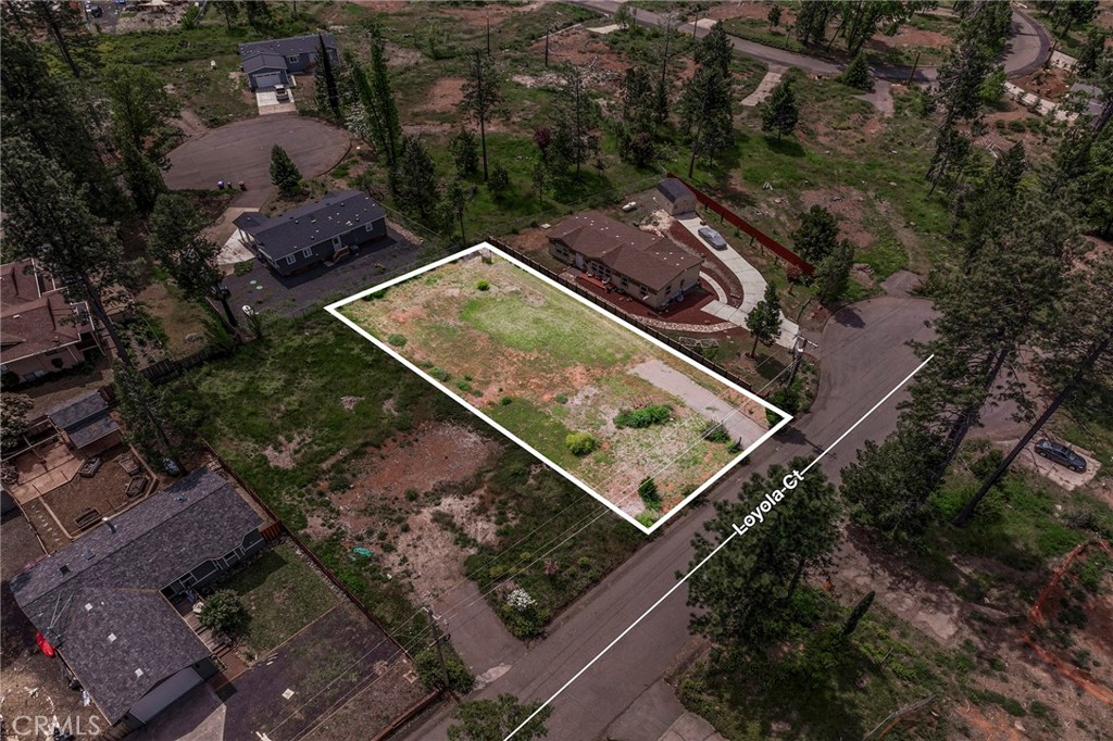 6484 Loyola Court Property Photo 6