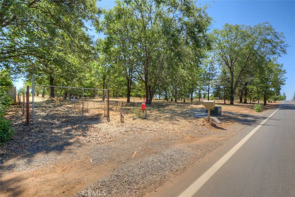 6126 Sawmill Road Property Photo 12