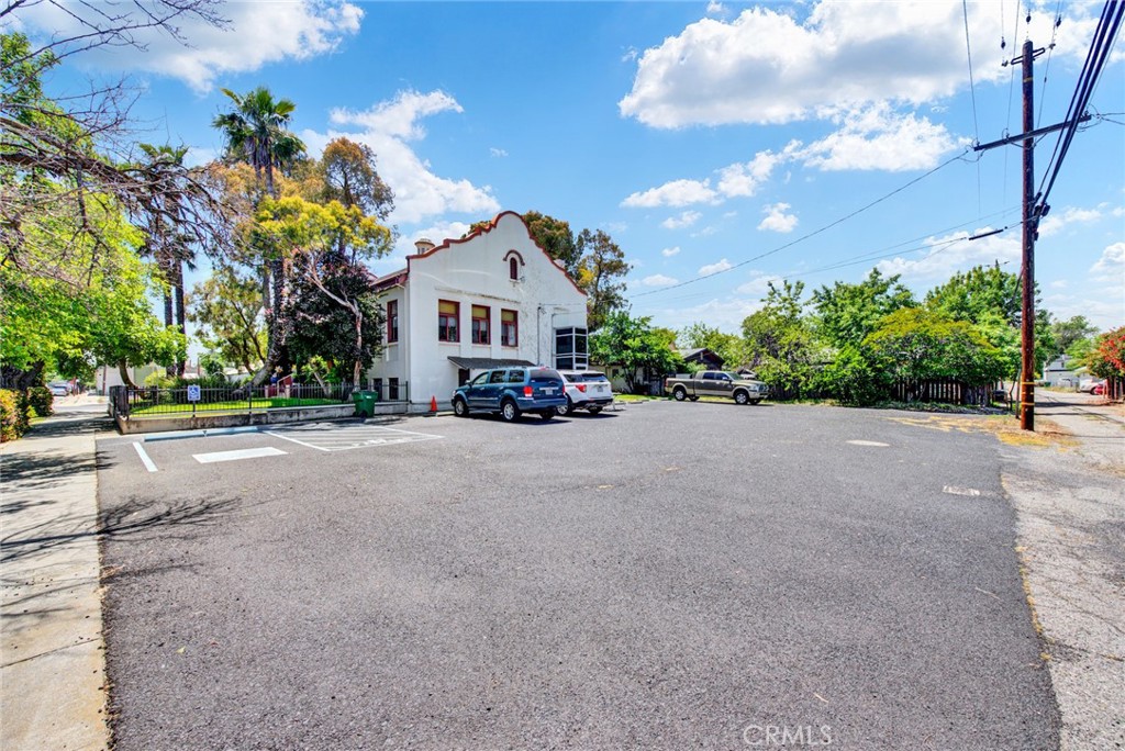 618 4th Property Photo 13