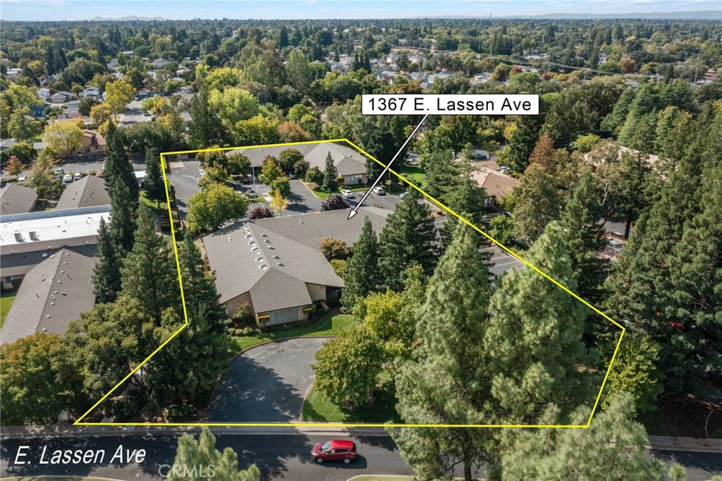 1367 E Lassen Avenue 1b Property Photo 2