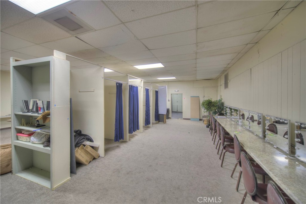105 Broadway Street Property Photo 18