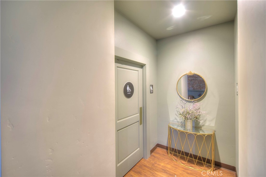 105 Broadway Street Property Photo 23