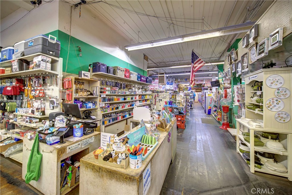 105 Broadway Street Property Photo 31