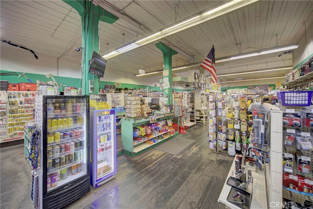 105 Broadway Street Property Photo 32