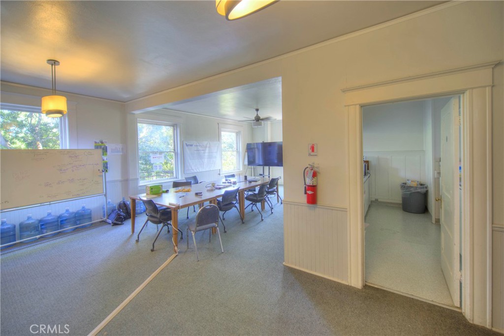 105 Broadway Street Property Photo 37