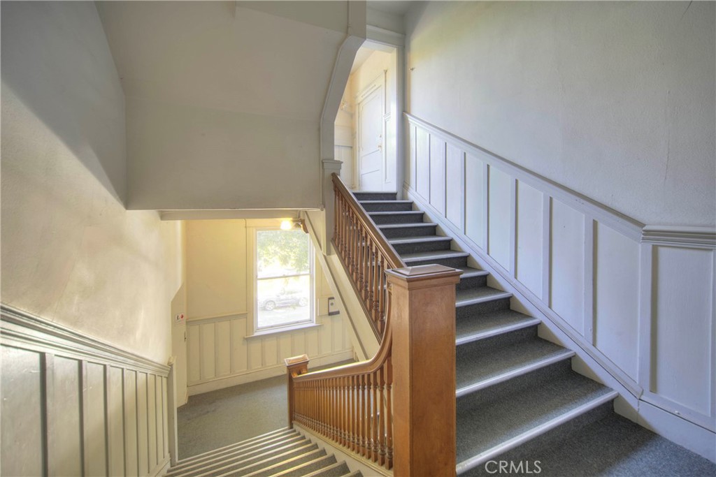 105 Broadway Street Property Photo 38