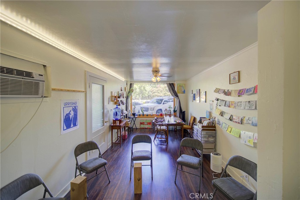105 Broadway Street Property Photo 47