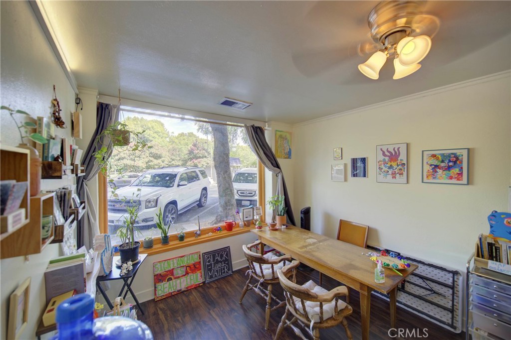 105 Broadway Street Property Photo 48