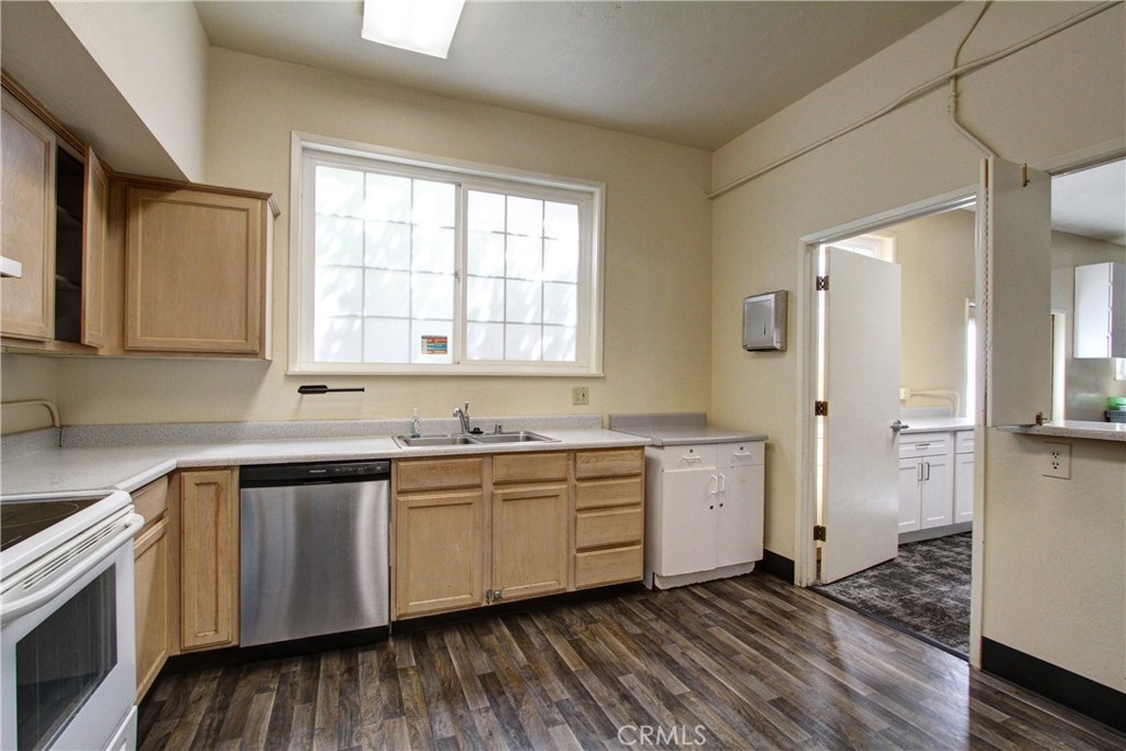 714 W Main Street Property Photo 14