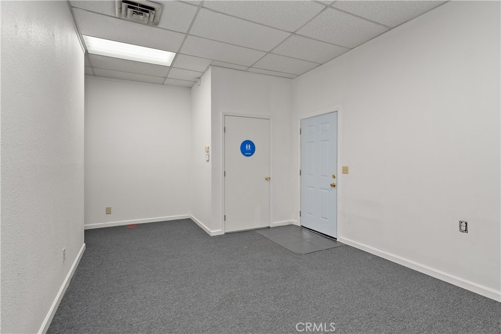 6268 Skyway Property Photo 9