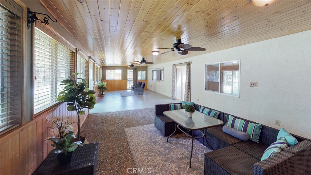 565 5th Avenue Property Photo 9