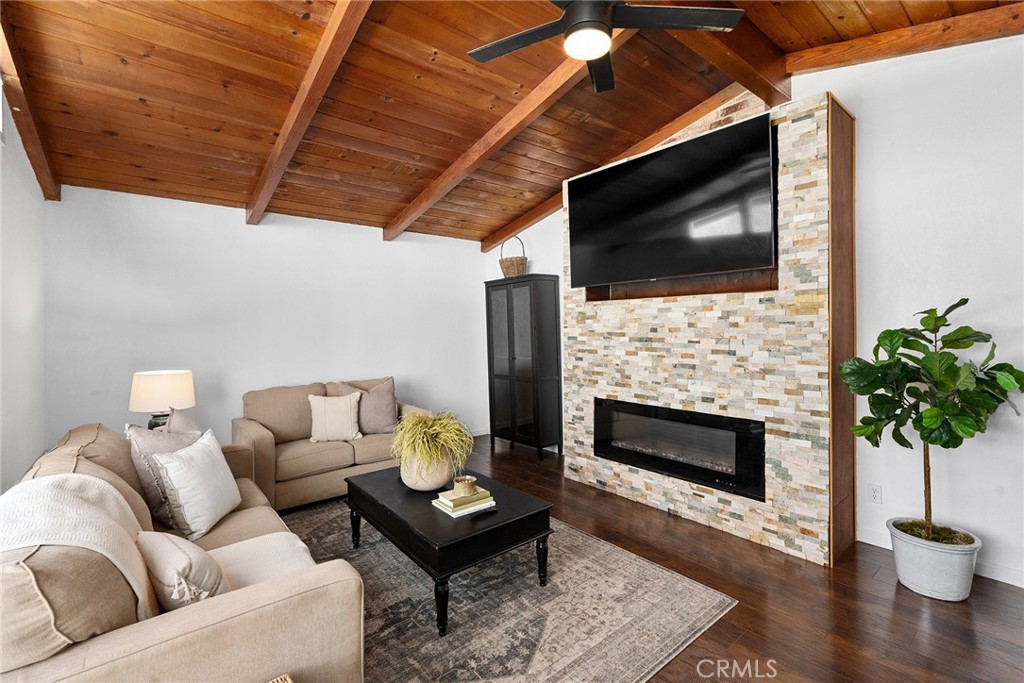 22 Oak Park Way Property Photo 7