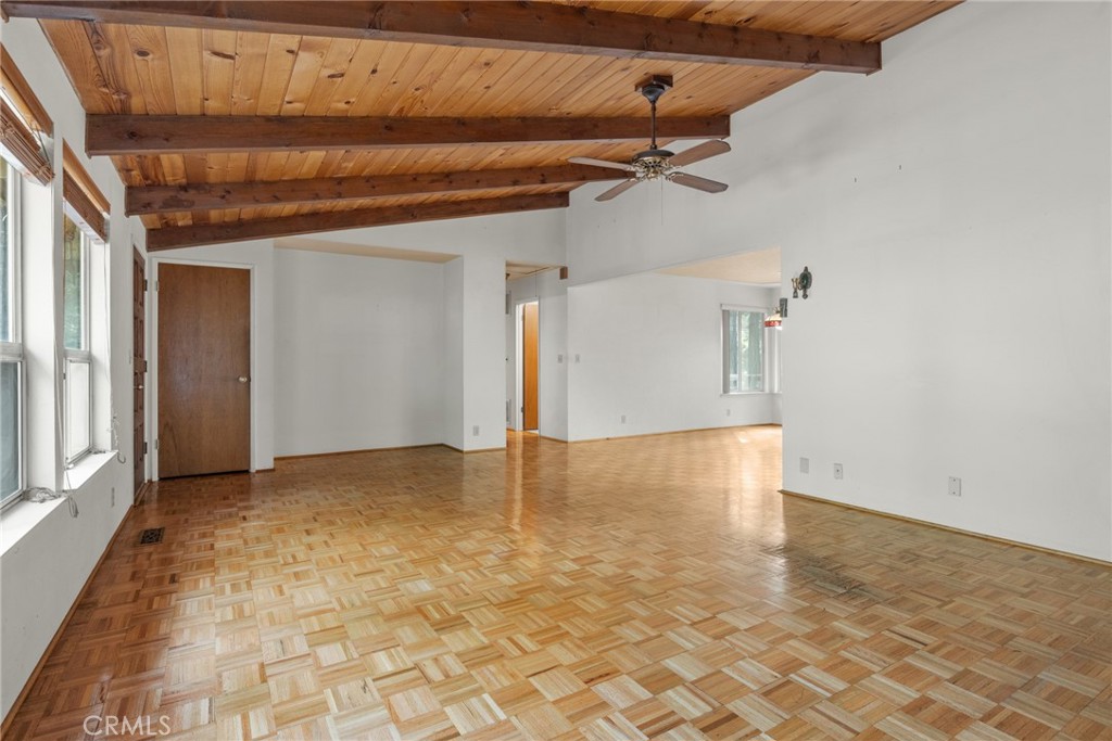 6032 Tiffin Court Property Photo 5