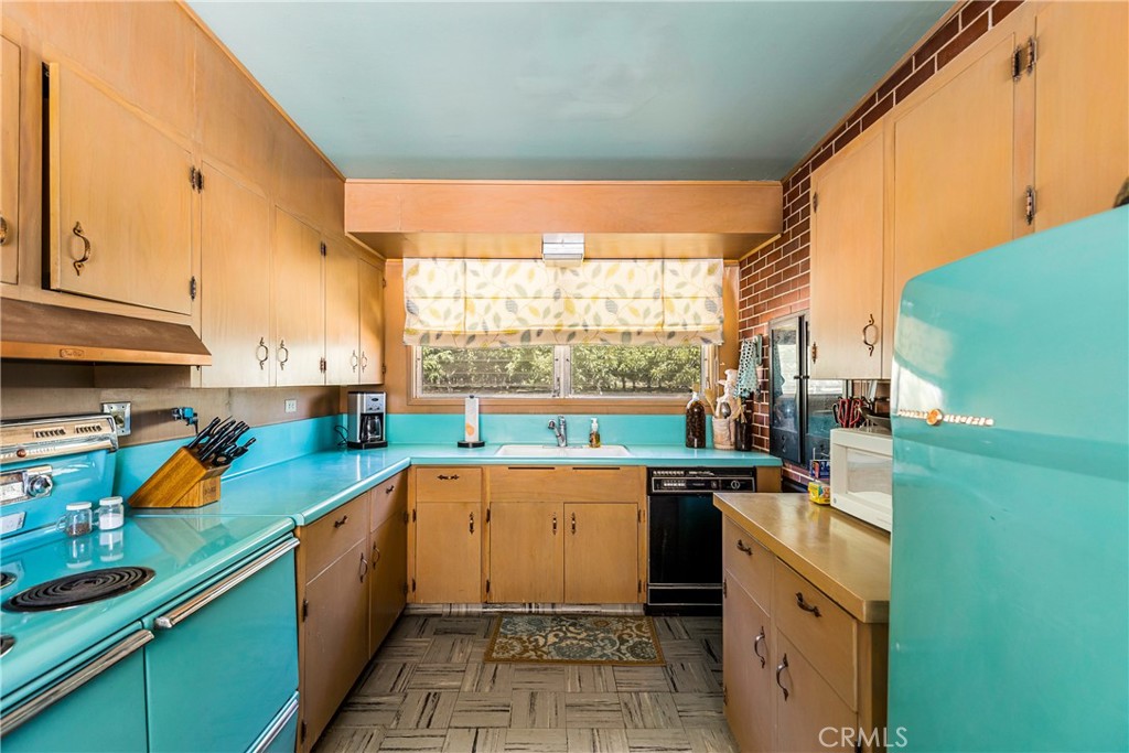1582 Ca-45 Property Photo 21