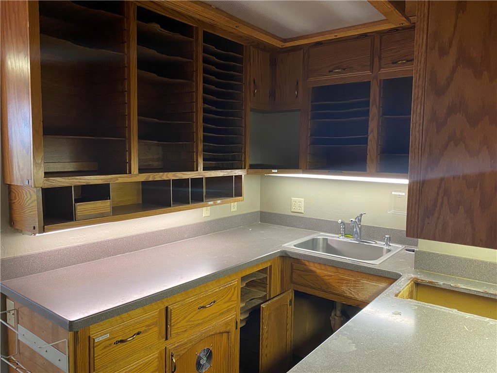 6161 Clark Road 8 Property Photo 14