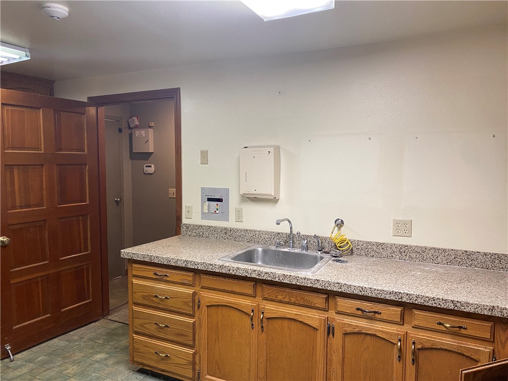 6161 Clark Road 8 Property Photo 22