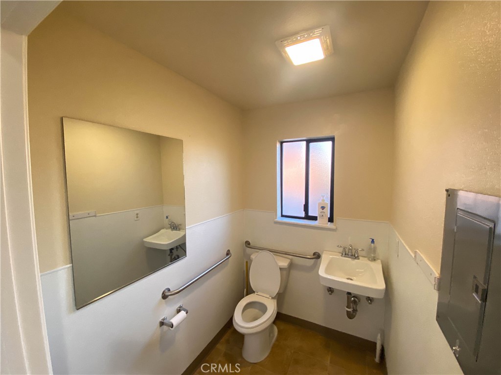 6141 Center Street Property Photo 51