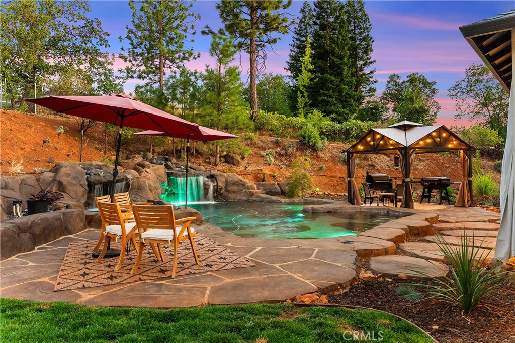 5772 Acorn Ridge Drive Property Photo 3