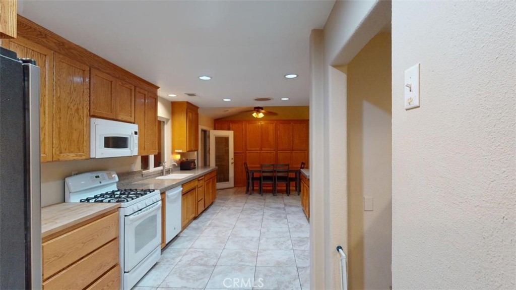 6 Avery Court Property Photo 21