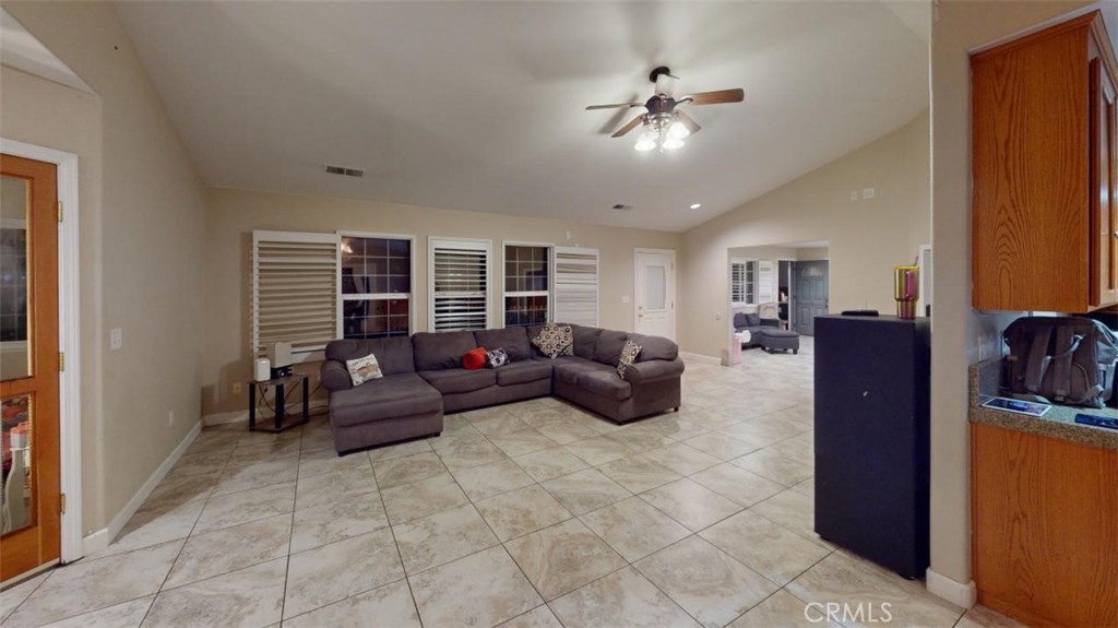 6 Avery Court Property Photo 41