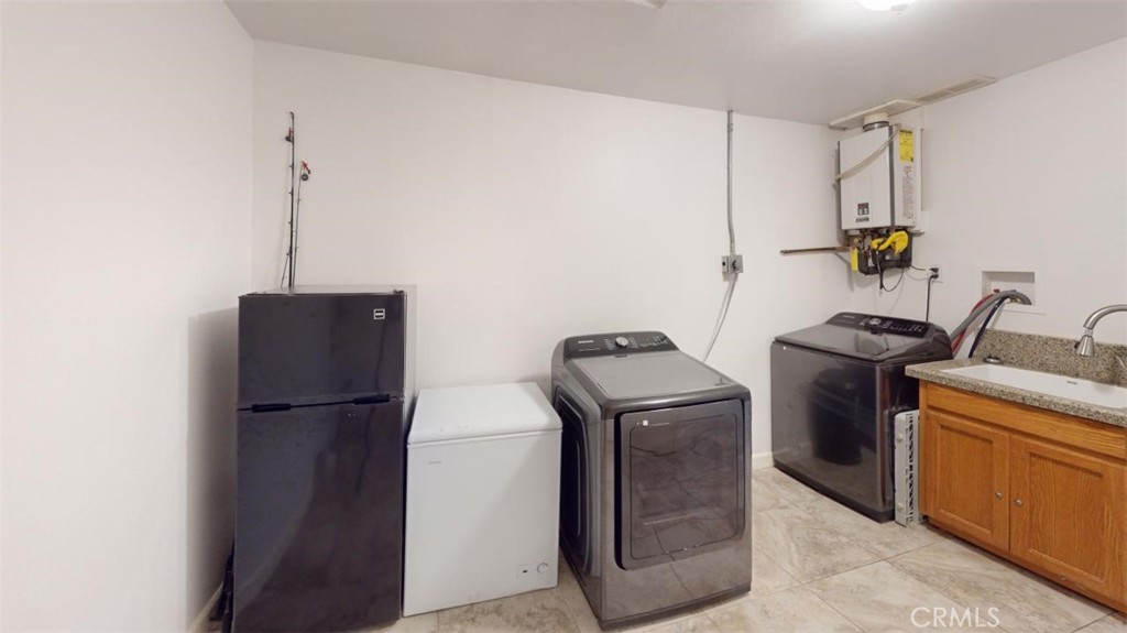 6 Avery Court Property Photo 42