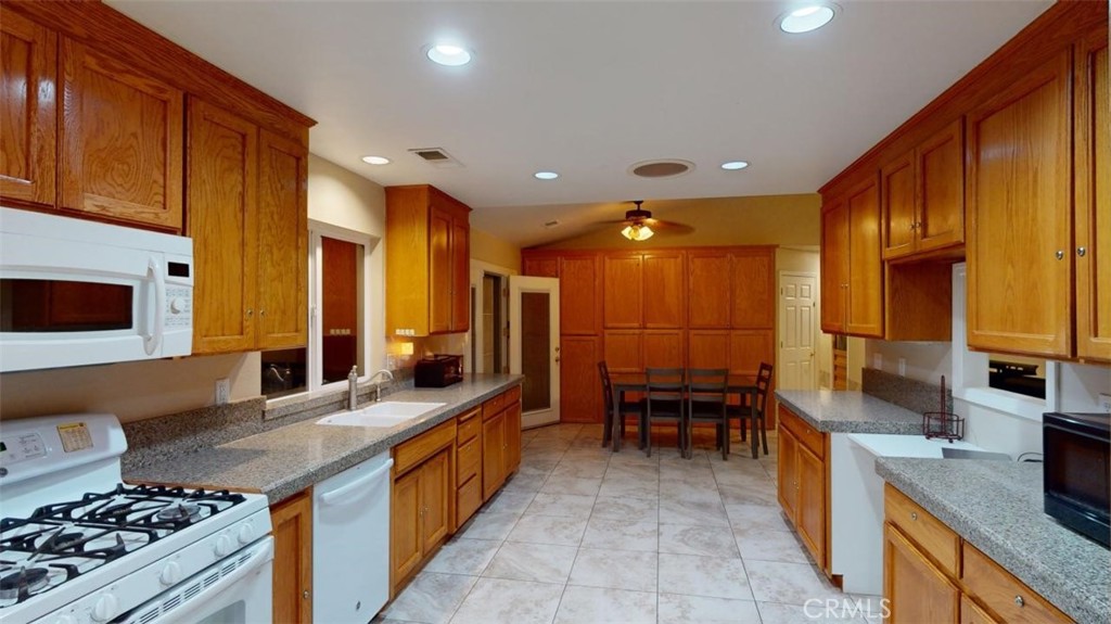 6 Avery Court Property Photo 57