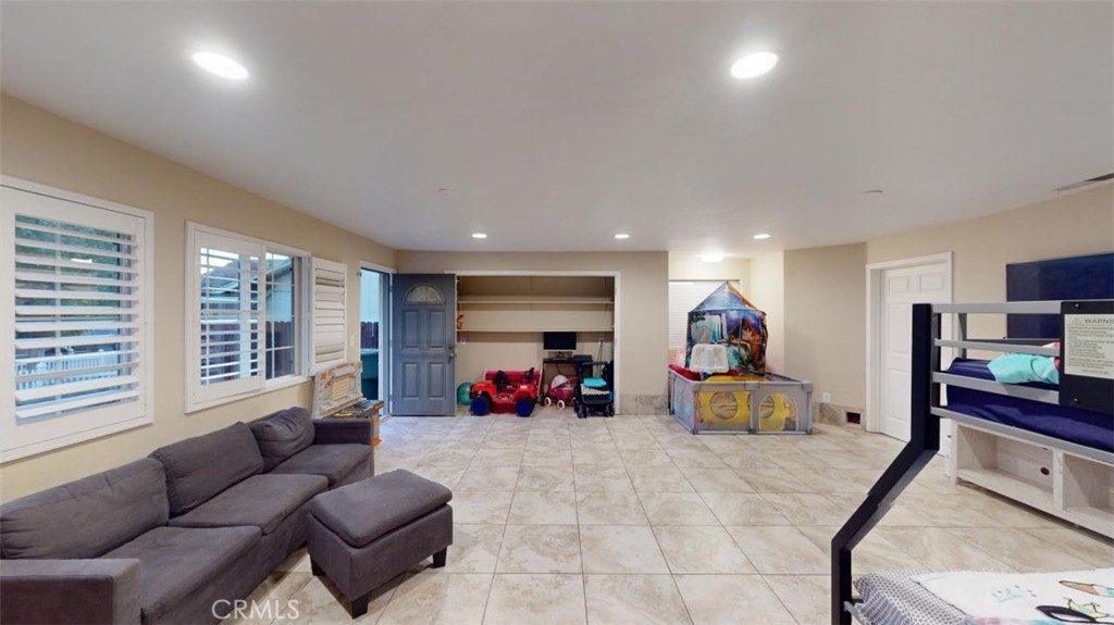 6 Avery Court Property Photo 64