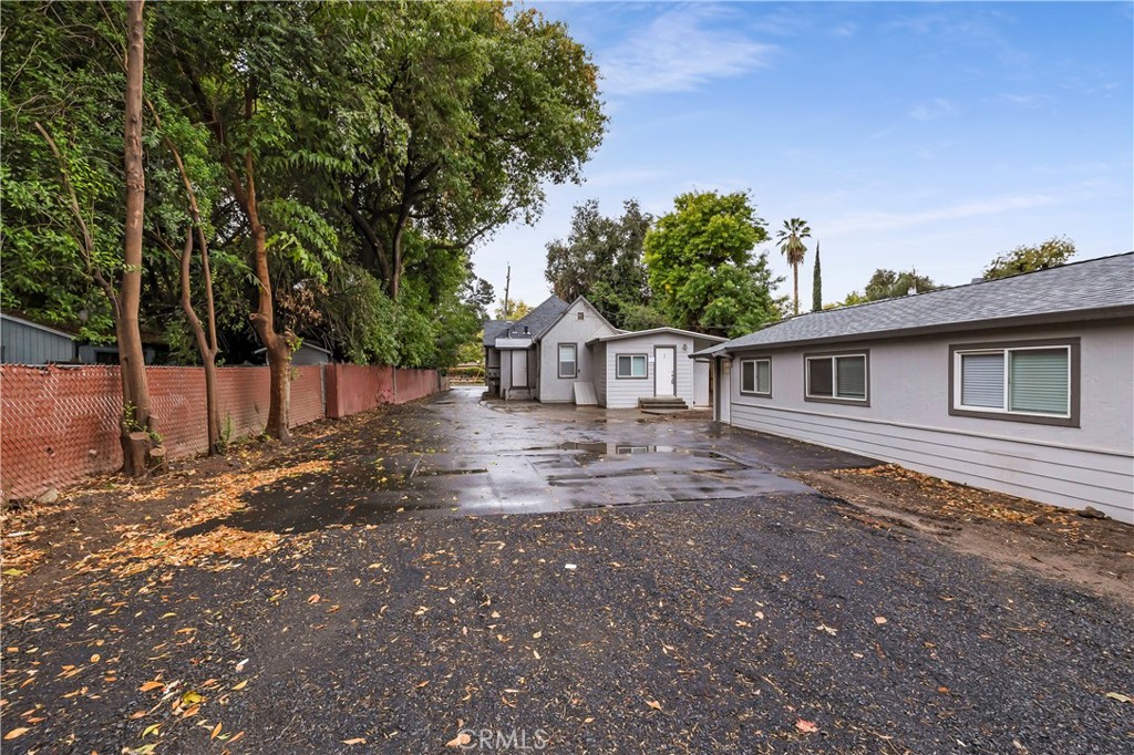 1122 Stewart Avenue Property Photo 1