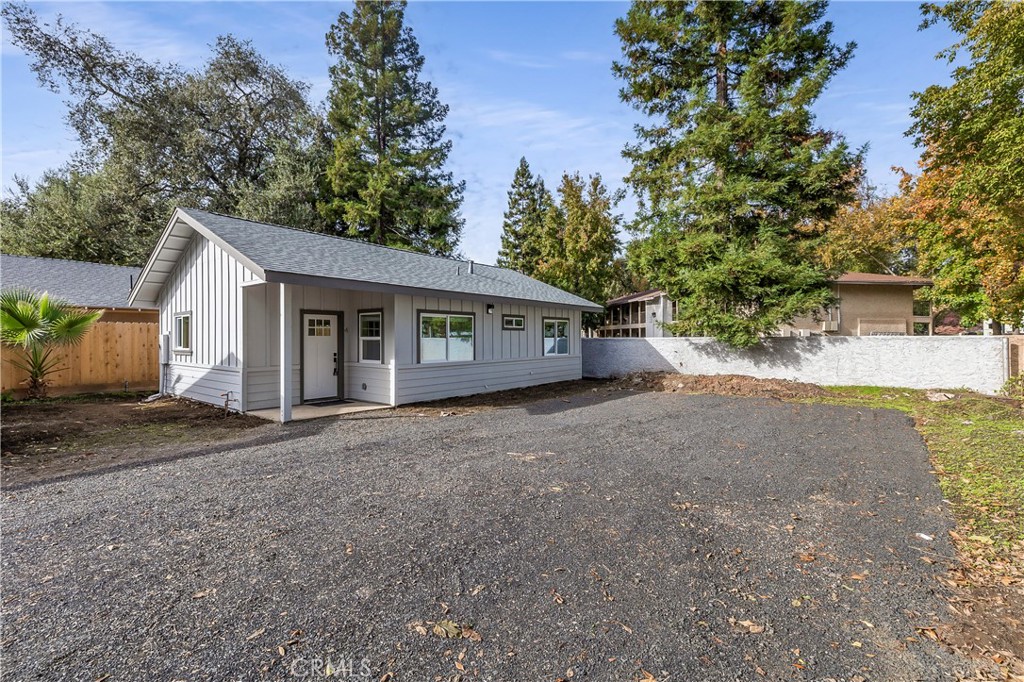 1122 Stewart Avenue Property Photo 3