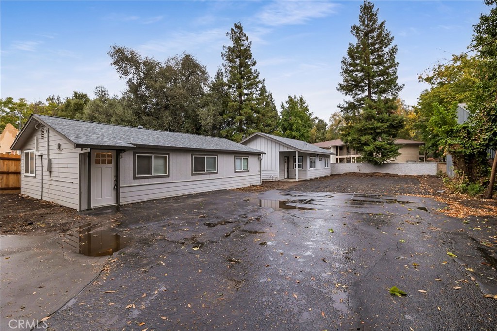 1122 Stewart Avenue Property Photo 4