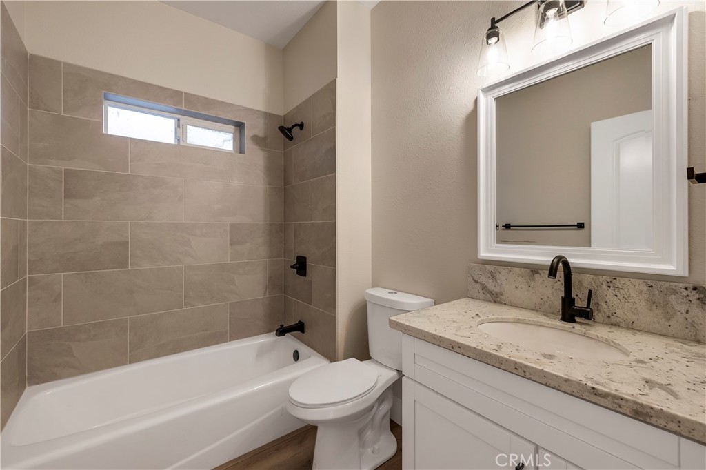 1122 Stewart Avenue Property Photo 11
