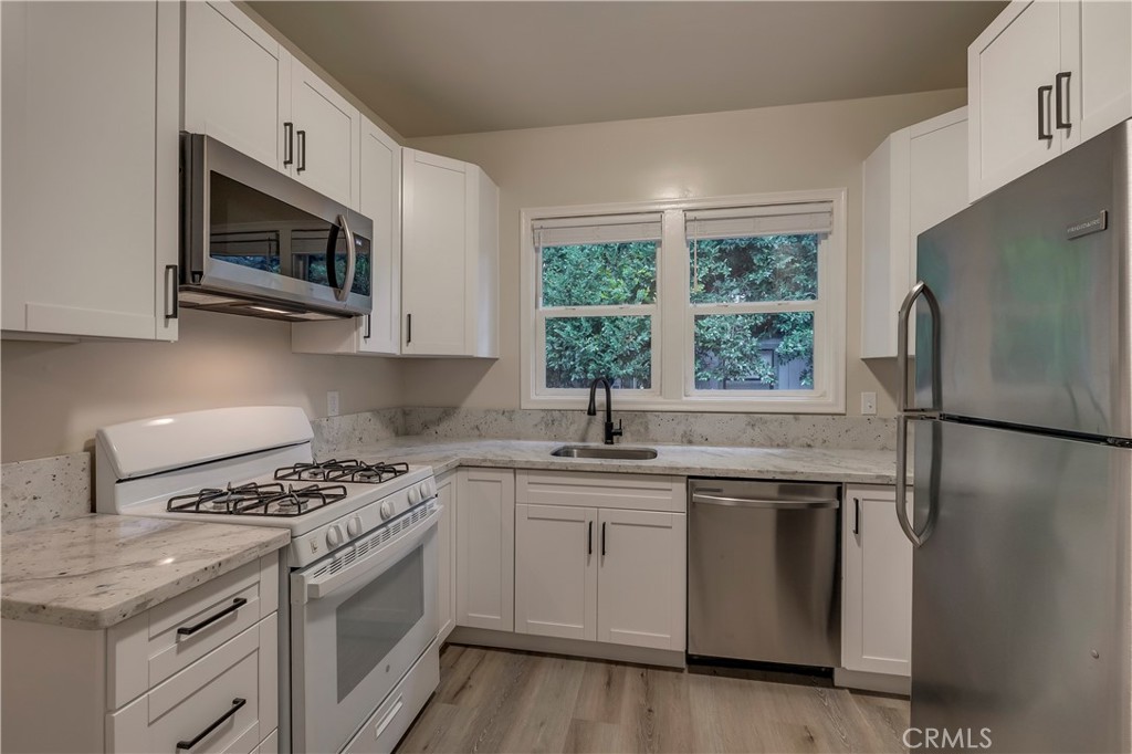 1122 Stewart Avenue Property Photo 17