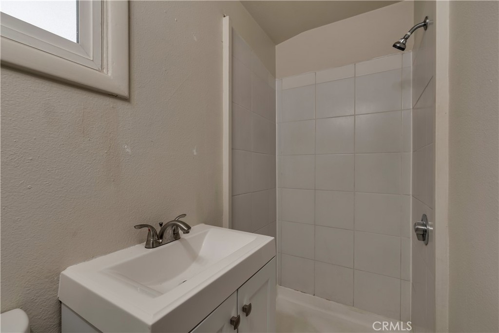 1122 Stewart Avenue Property Photo 29